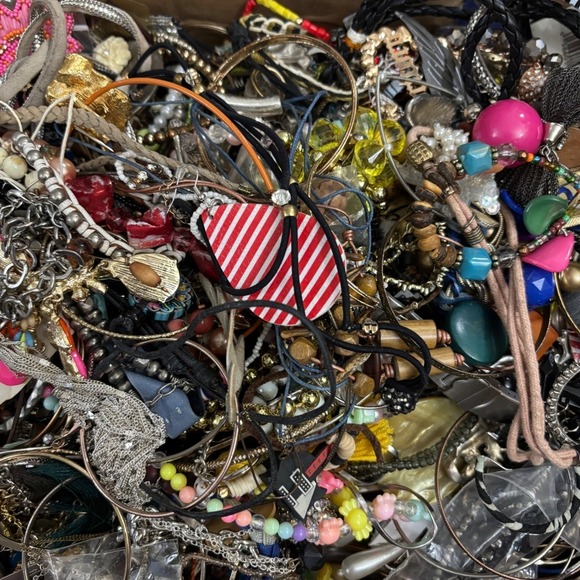 Jewelry - 5 lb Box of Costume Mystery Jewelry Crafting Tangled Junk Broken Variety